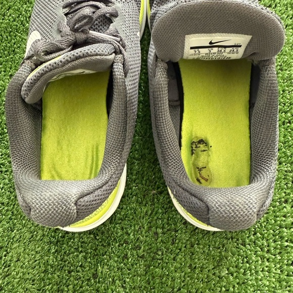 Women Nike Training In Season TR 6 Grey & Lime - Picture 7 of 10